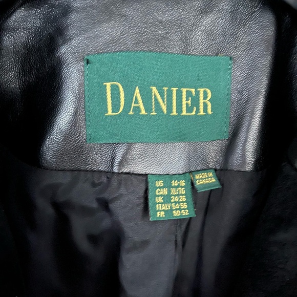 Danier Black Suede New Business Casual vintage Relaxed Jacket/Coat Size XL - Picture 4 of 10